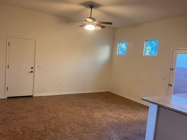 Photo - 1133 E Buckingham Ave