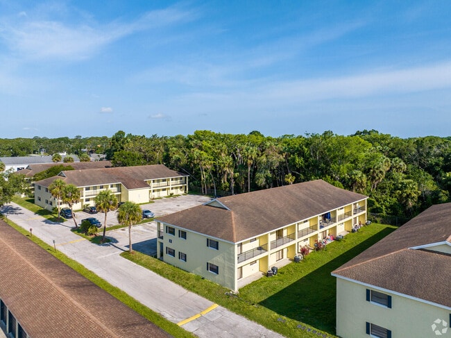 Building Photo - 1803 S Parrott Ave Unit E202 Rental