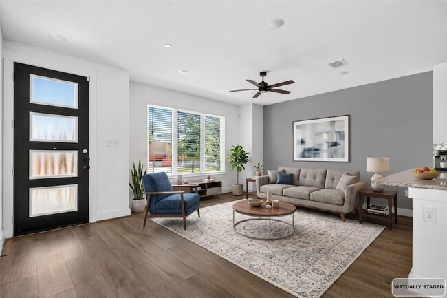 Photo - 7613 Reis Ln
