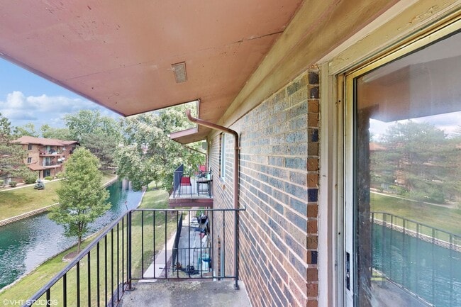 Photo - 2432 Waterbury Dr Unit 101