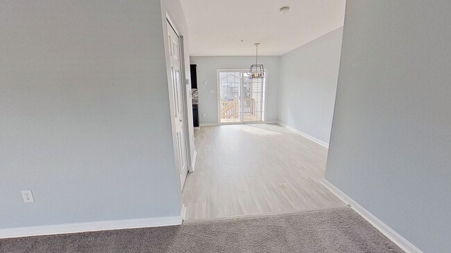 Photo - 450 Fisher Dr