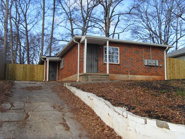 Photo - 135 Ericson Street Southeast