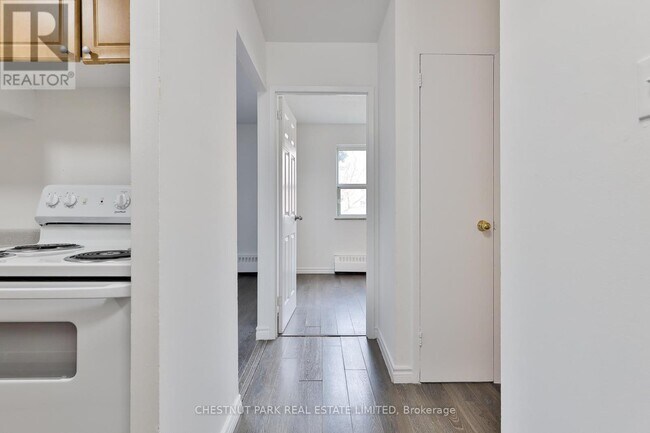 Photo - 900 Glen St Unit 215