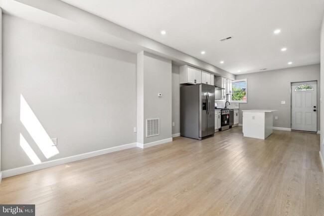 Photo - 3723 Beehler Ave Townhome