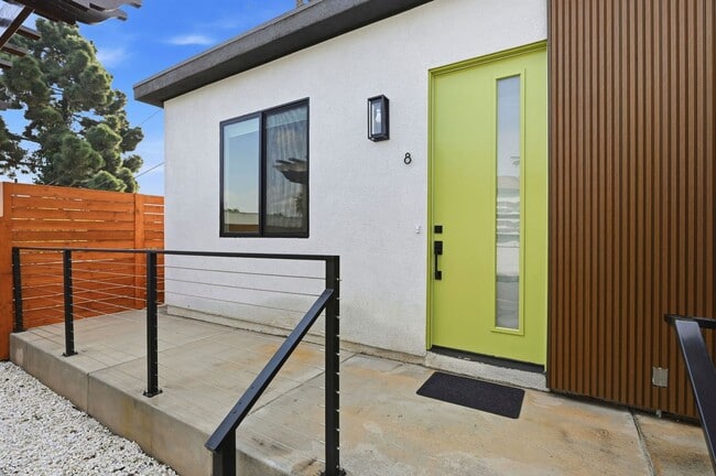 Photo - 2735 Broadway-8 Unidad 8