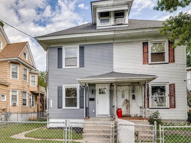 Photo - 116 W Main St Unidad 1