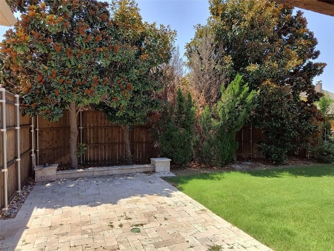 Photo - 10039 Stancil Ln