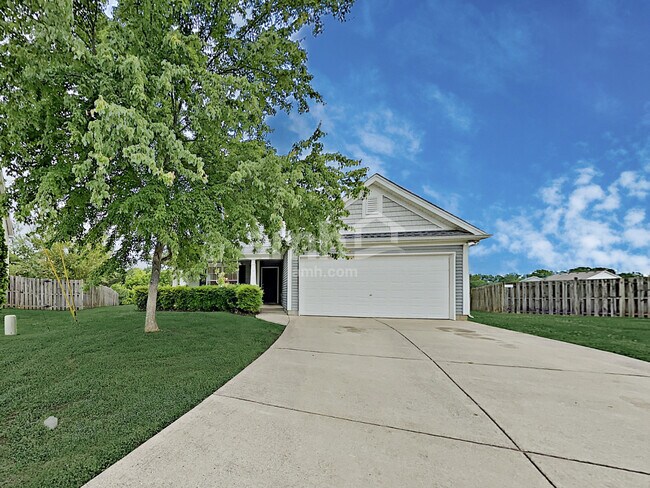 Building Photo - 615 Blossom Hill Dr