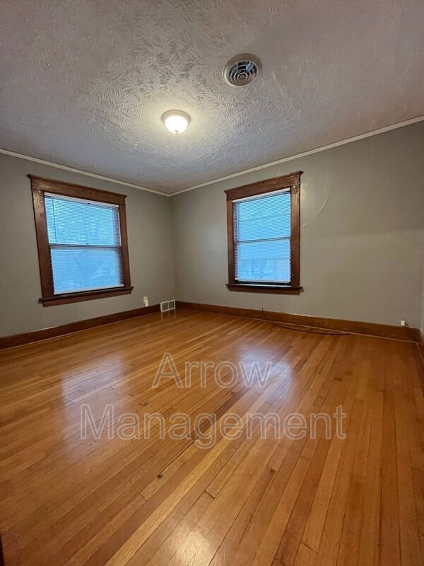 Photo - 1501 S 11th St Unit 1