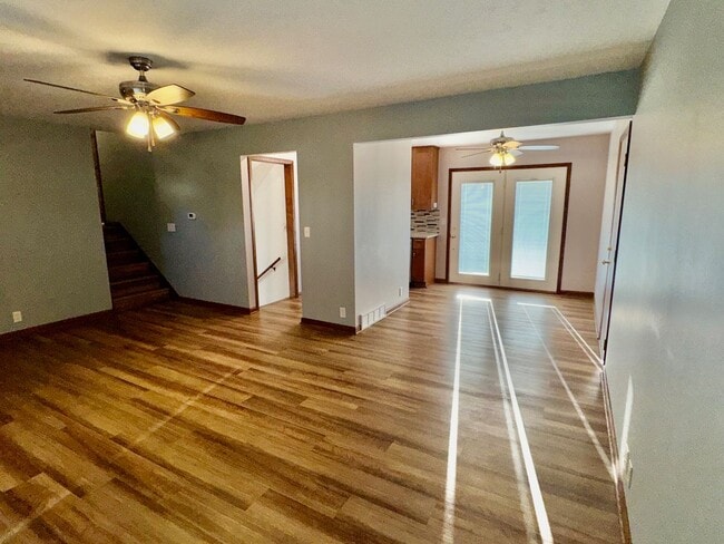 Photo - Move-In Ready 3-Bedroom with Modern Update...