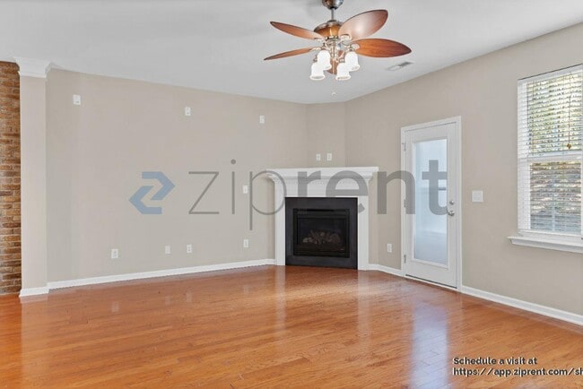 Photo - 237 Murray Glen Dr