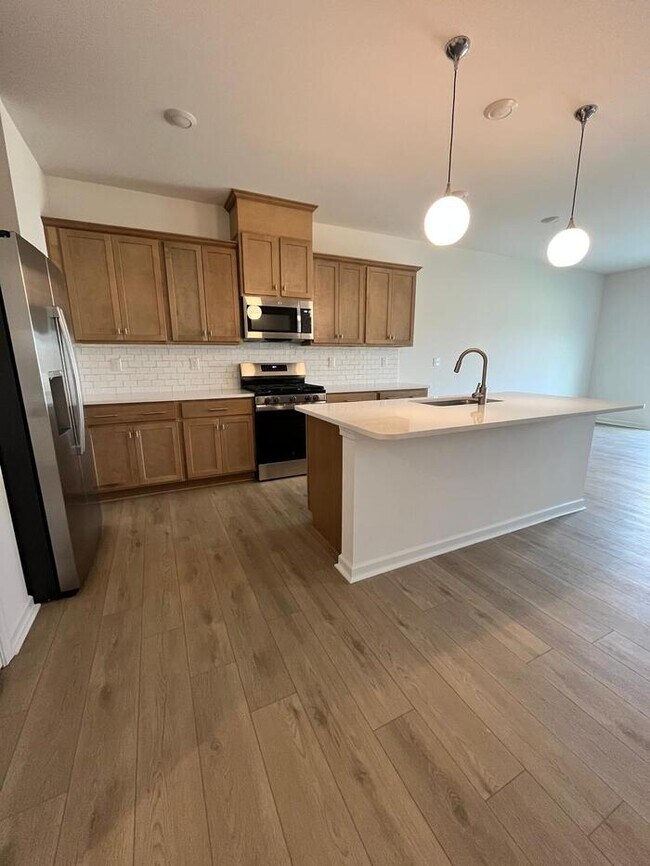 Photo - 2690 Yeager Dr NW