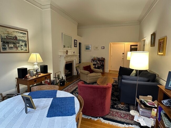 Photo - 182 Marlborough St Unit 4