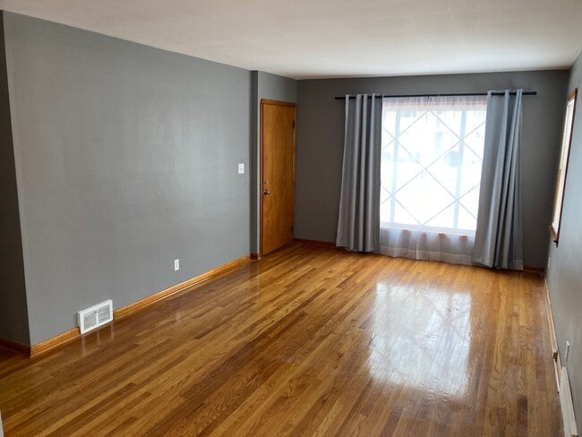 Photo - 6099 Ridge Rd Unit 6099 Ridge Rd Lower