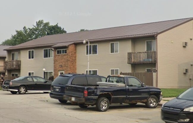 Building Photo - 10 Park Terrace Blvd