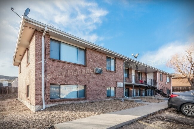 Building Photo - 3023 Denver St Unit 4