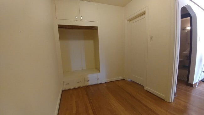 Photo - Hillcrest Apartments