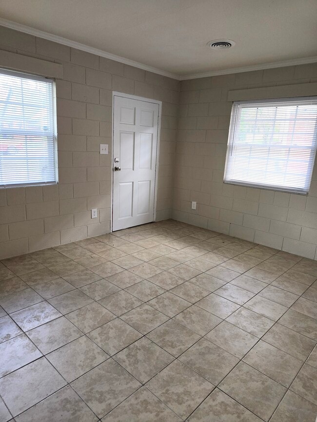 Photo - 830 E Lenoir St Unit 830.5