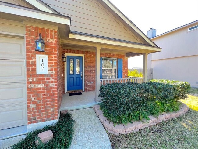 Photo - 102 Wren Cove