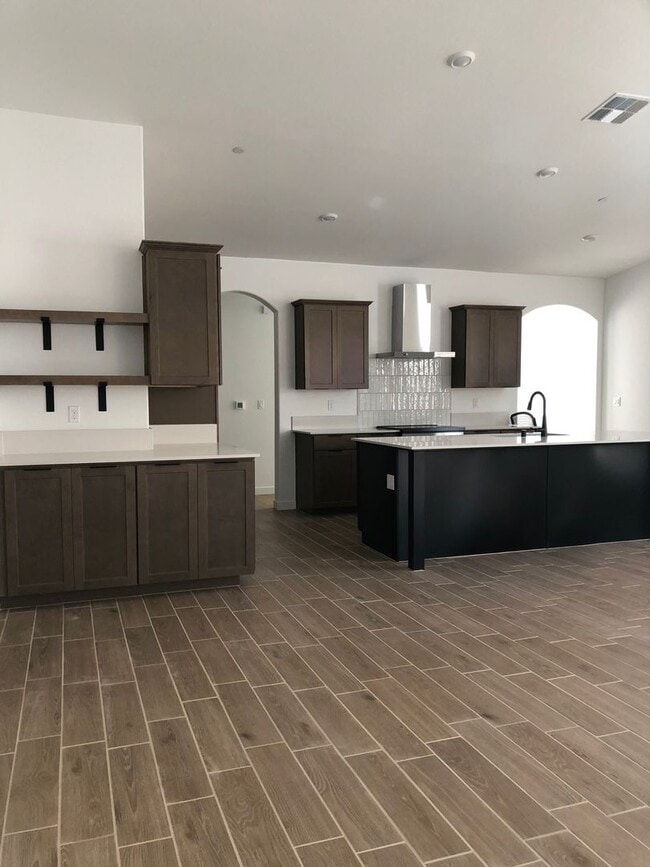 Photo - New Build, Modern Home in SW Bakersfield