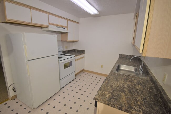 Photo - 3-Bedroom, 1-Bathroom Apartment in the Hea... Unit 3