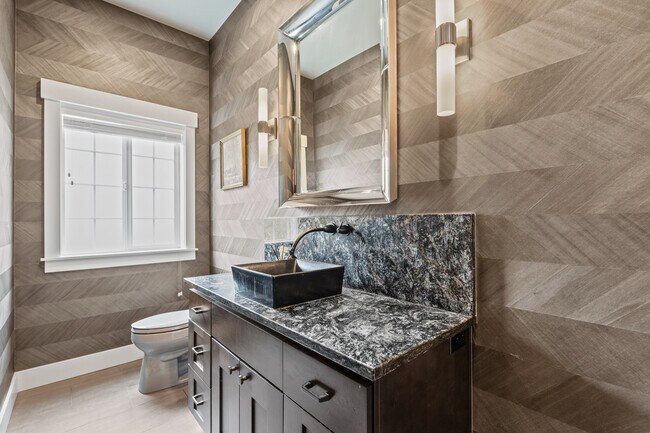 Photo - 9842 NE 29th St