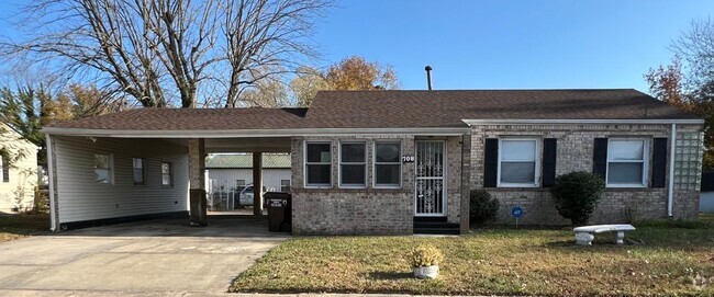 Building Photo - 708 Stiles Cir Rental
