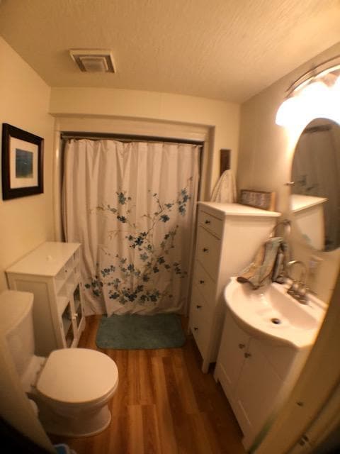 Photo - 2346 Sherbrook St