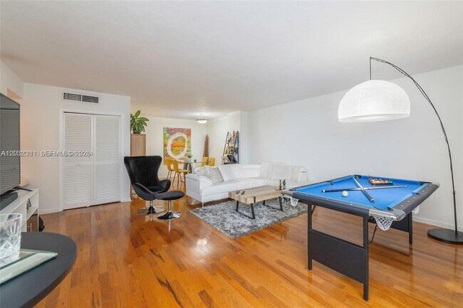 Photo - 1200 West Ave Unit 331