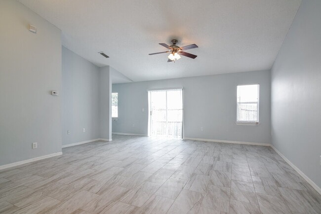 Photo - 1449 Mohrlake Dr