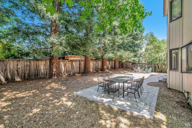 Photo - 133 Madrid Way
