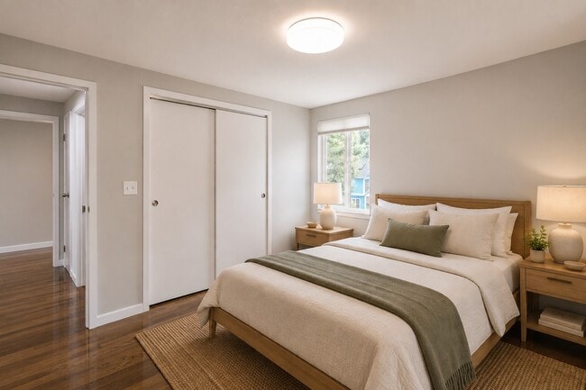 Emerson Arms Apartments