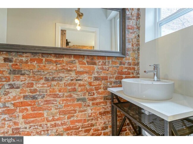 Photo - 1422 S Etting St