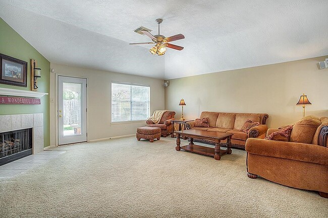 Photo - 32126 Annice Ln