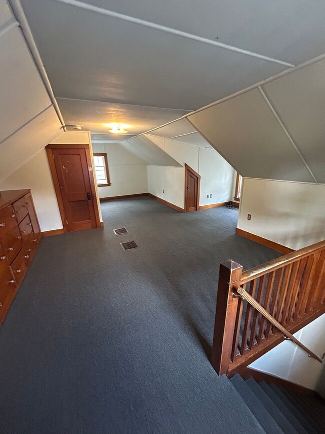 Photo - 43 Isham St