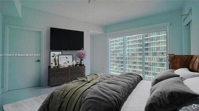 Building Photo - 60 SW 13th St Unit 1600 Rental