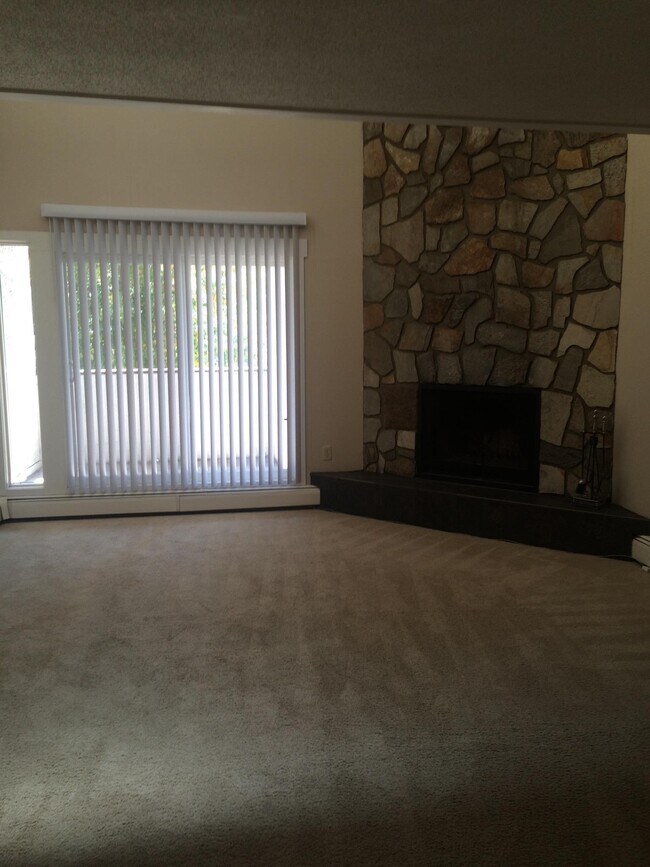 Photo - 0 Bed 0 Bath Unit in Red Deer, AB Unit 4