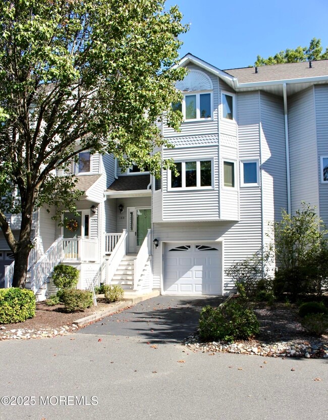 Photo - 153 Impatiens Ct
