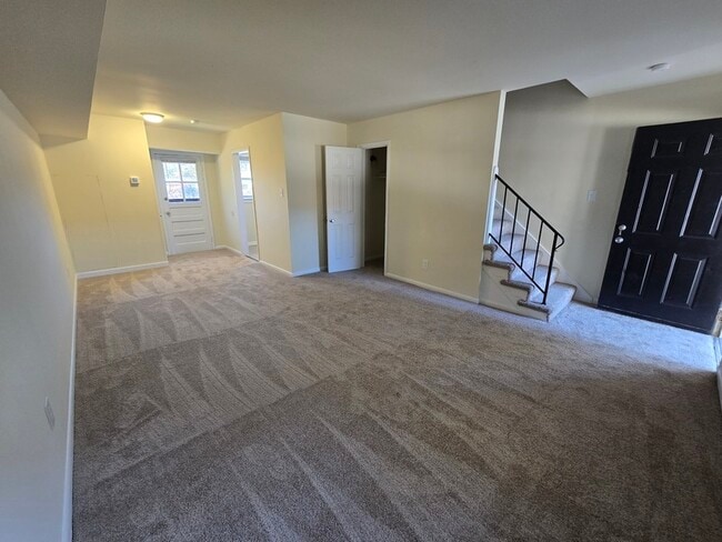 5211 Collindale Rd