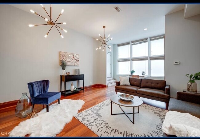 Building Photo - 700 W Grand Ave Unit C-1 Rental