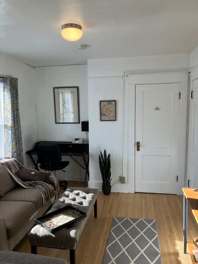 Photo - 856 E Carter St Unidad 3