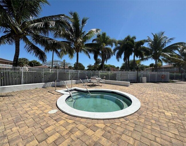 Photo - 10236 Twin Lakes Dr Unit 16H