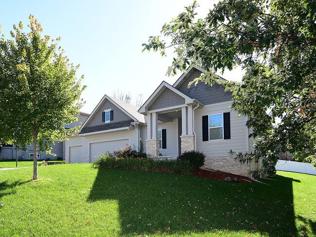 Photo - 19527 Shadow Ridge Dr