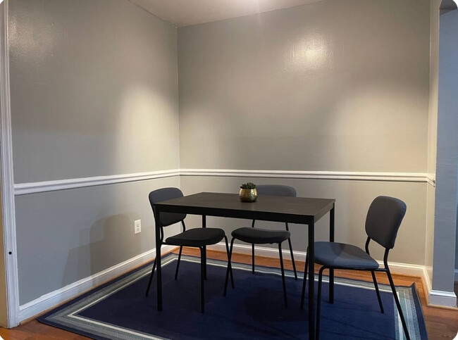 Photo - 2315 Sheridan St