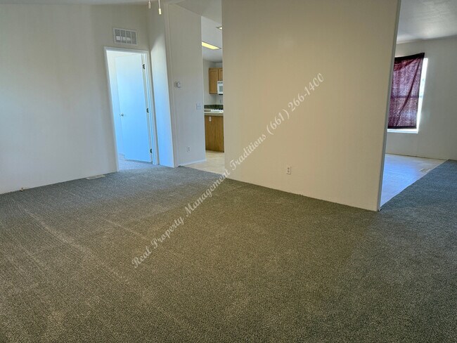 Photo - 43438 170th St E