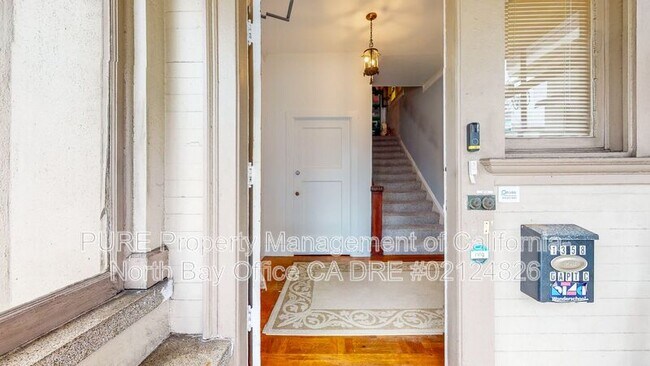 Photo - 1358 Clement St Unidad A