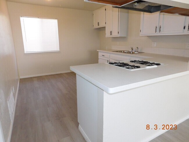 Photo - NOR135 Unit Apt A