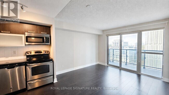 Photo - 28 Ted Rogers Way Unité 1810