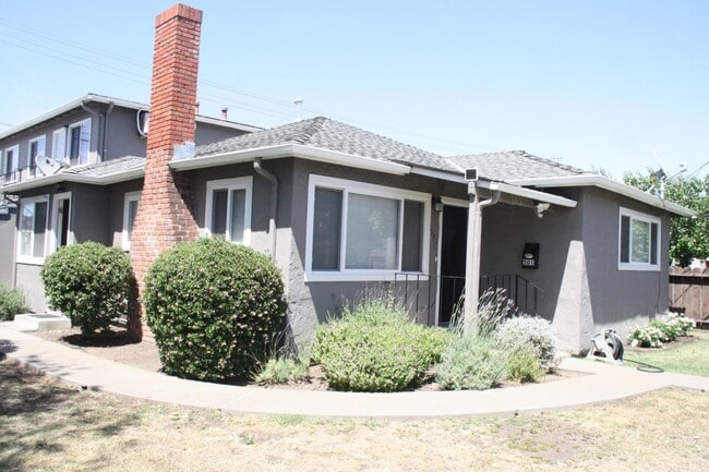 501 Bay Rd