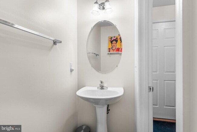 Photo - 2552 Blue Water Blvd